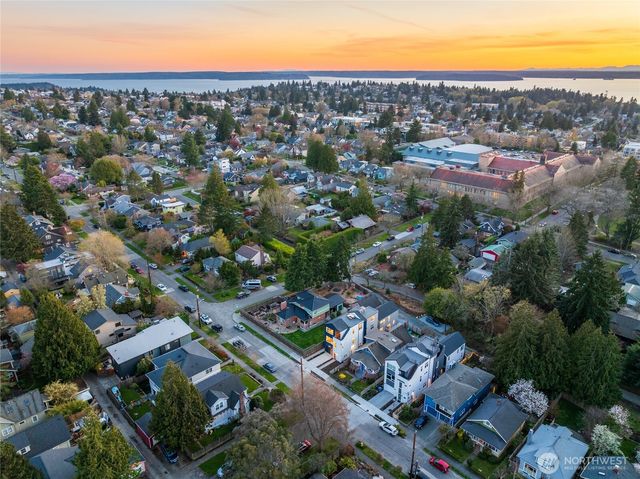 2931 39th Avenue SW, Seattle, WA 98116