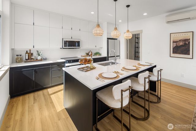 2931 39th Avenue SW, Seattle, WA 98116