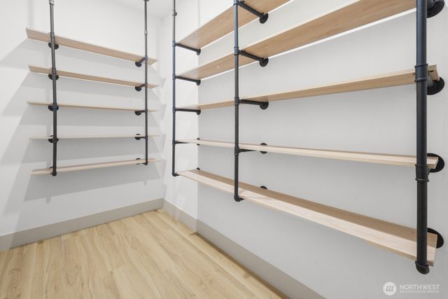 2931 39th Avenue SW, Seattle, WA 98116