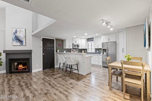 2020 W UNION HILLS Drive 260, Phoenix, AZ 85027