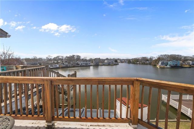 205 Lake DR, Virginia Beach, VA 23451