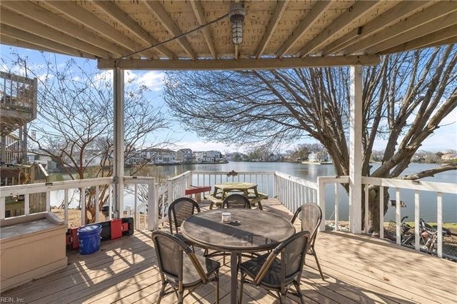 205 Lake DR, Virginia Beach, VA 23451