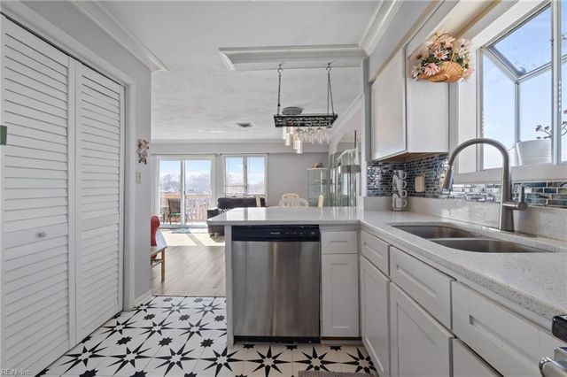 205 Lake DR, Virginia Beach, VA 23451