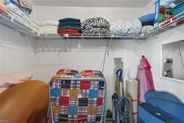 205 Lake DR, Virginia Beach, VA 23451