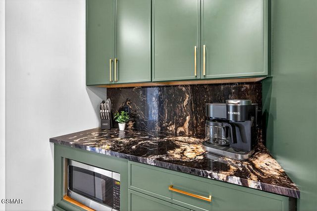 130 Mills Park Road, Gatlinburg, TN 37738