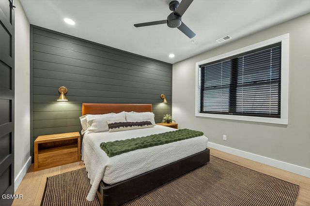 130 Mills Park Road, Gatlinburg, TN 37738