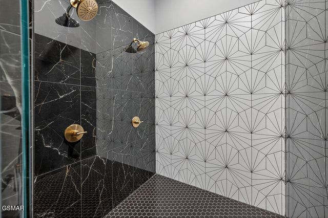 130 Mills Park Road, Gatlinburg, TN 37738