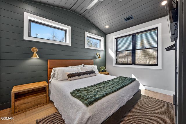 130 Mills Park Road, Gatlinburg, TN 37738