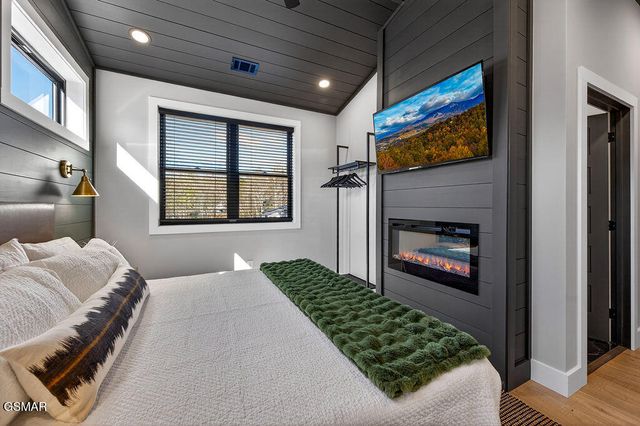 130 Mills Park Road, Gatlinburg, TN 37738