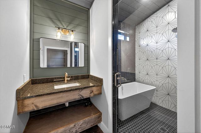 130 Mills Park Road, Gatlinburg, TN 37738