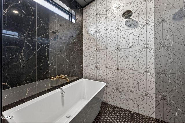 130 Mills Park Road, Gatlinburg, TN 37738