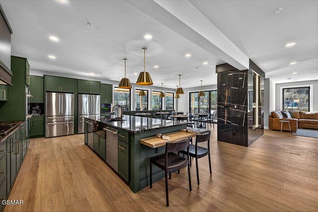 130 Mills Park Road, Gatlinburg, TN 37738