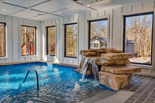 130 Mills Park Road, Gatlinburg, TN 37738