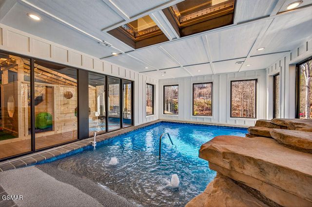 130 Mills Park Road, Gatlinburg, TN 37738