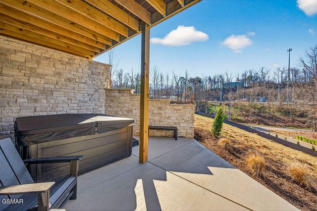 130 Mills Park Road, Gatlinburg, TN 37738