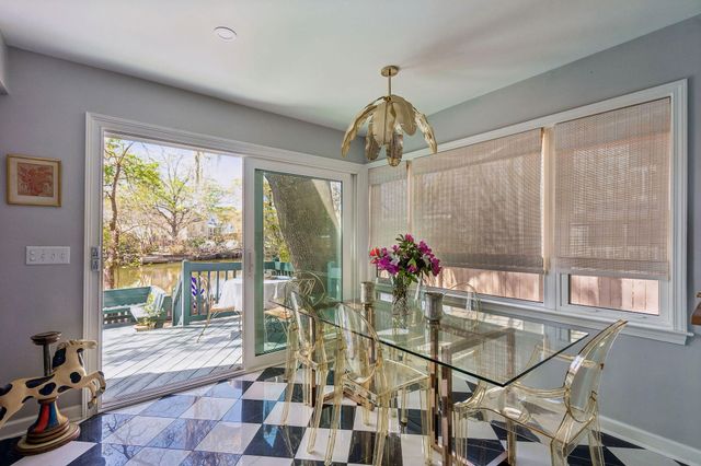 759 Lake Frances Drive, Charleston, SC 29412