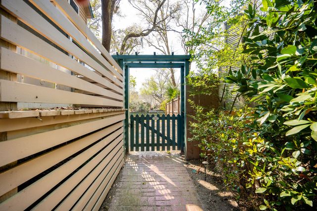 759 Lake Frances Drive, Charleston, SC 29412