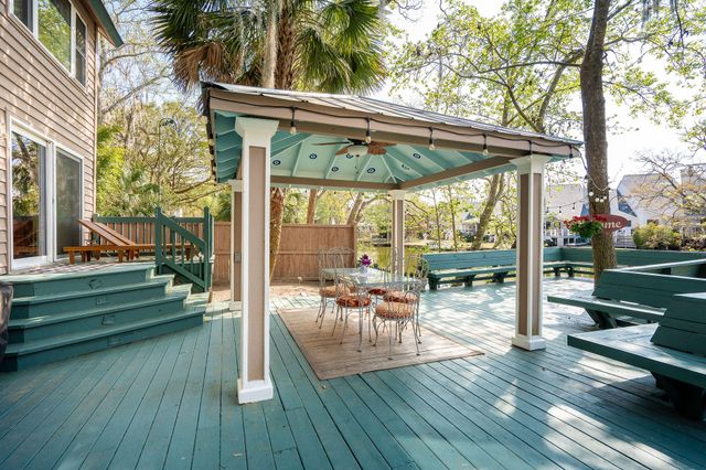 759 Lake Frances Drive, Charleston, SC 29412