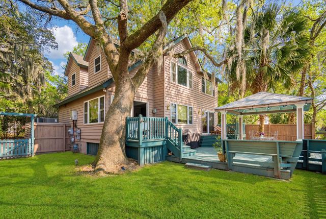 759 Lake Frances Drive, Charleston, SC 29412