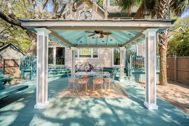 759 Lake Frances Drive, Charleston, SC 29412