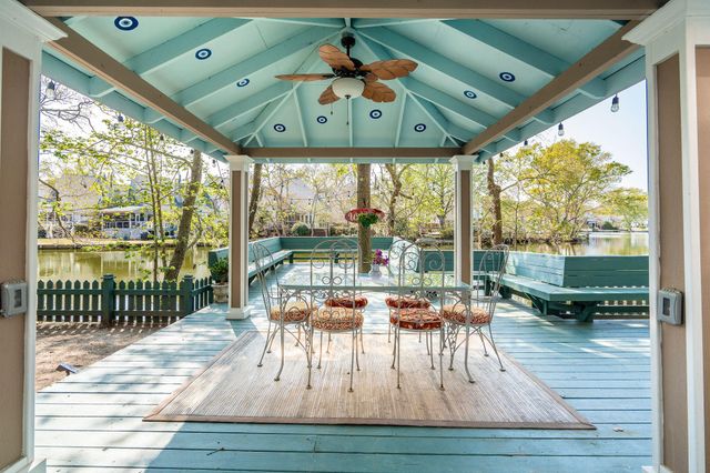 759 Lake Frances Drive, Charleston, SC 29412