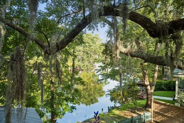 759 Lake Frances Drive, Charleston, SC 29412