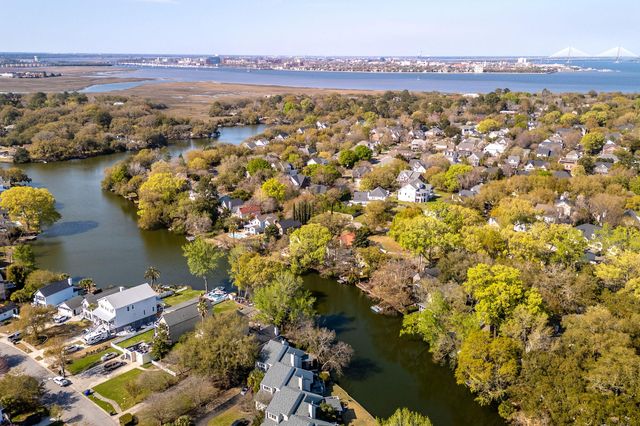 759 Lake Frances Drive, Charleston, SC 29412