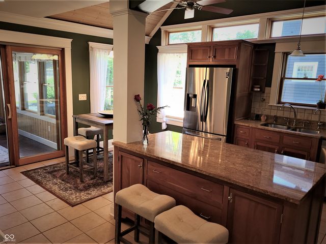 131 1st Avenue NW, Carmel, IN 46032