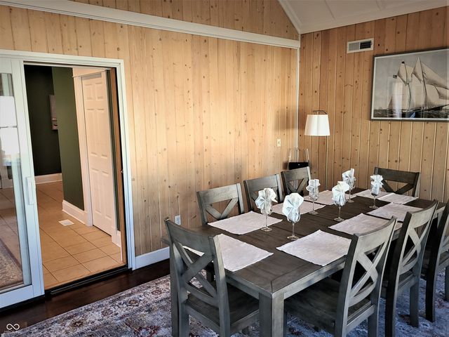 131 1st Avenue NW, Carmel, IN 46032