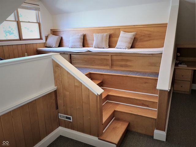 131 1st Avenue NW, Carmel, IN 46032