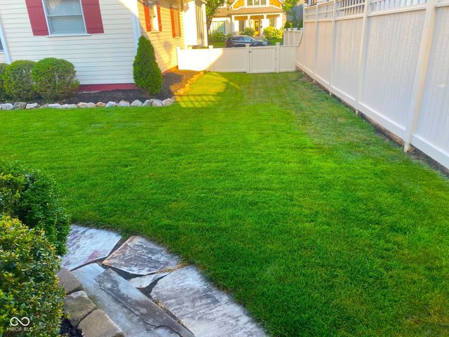 131 1st Avenue NW, Carmel, IN 46032