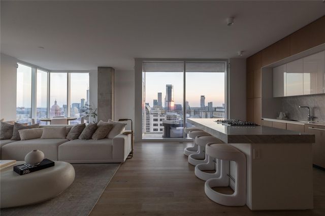 313 W 17th ST 2007, Austin, TX 78701