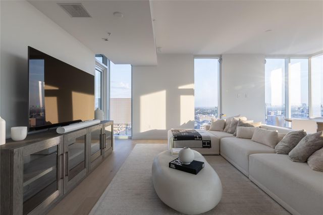 313 W 17th ST 2007, Austin, TX 78701