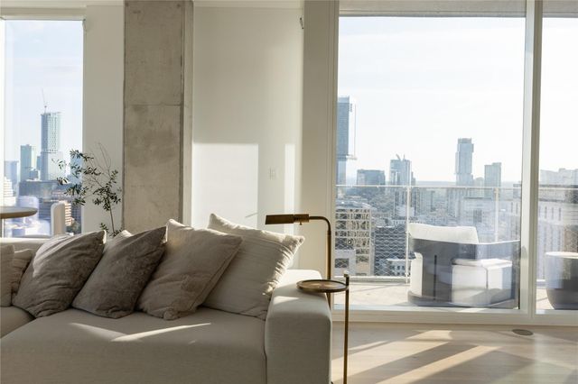 313 W 17th ST 2007, Austin, TX 78701