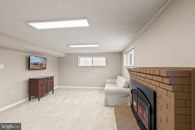 8108 CARRICK LN, Springfield, VA 22151