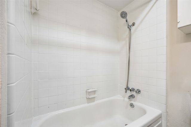 5138 Amesbury Drive 211, Dallas, TX 75206