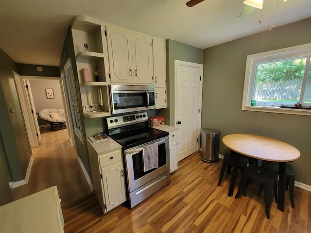 3281 Lockwood BOULEVARD, Lake Geneva, WI 53147