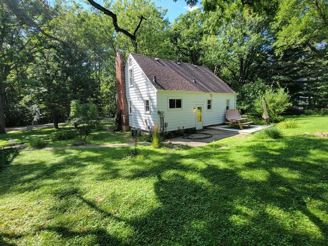 3281 Lockwood BOULEVARD, Lake Geneva, WI 53147