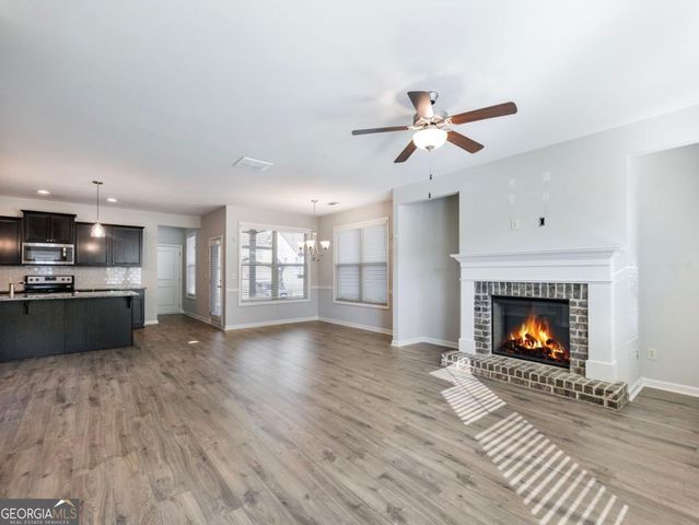 6026 Yacht Way, Flowery Branch, GA 30542