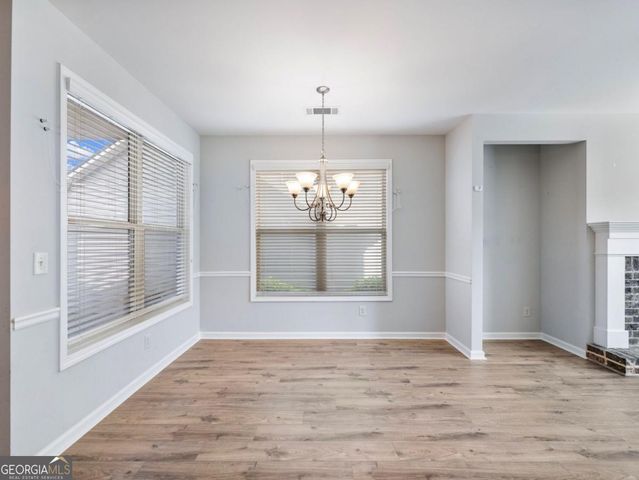 6026 Yacht Way, Flowery Branch, GA 30542