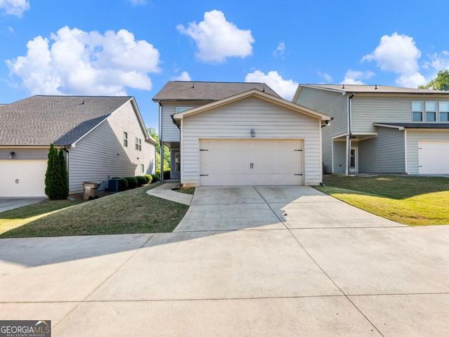 6026 Yacht Way, Flowery Branch, GA 30542