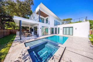 300 NE 48th Street, Miami, FL 33137
