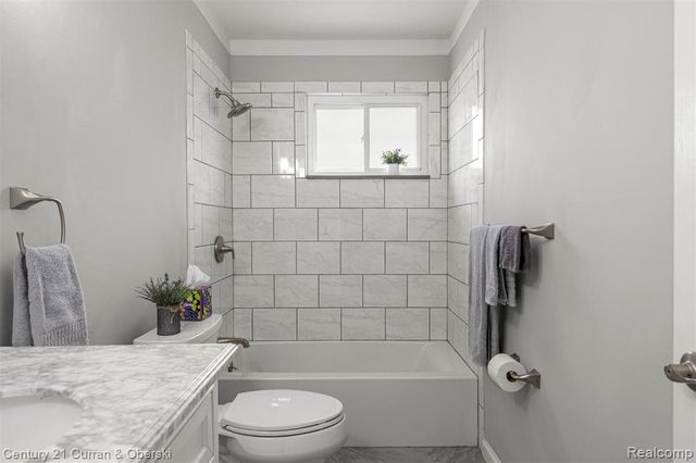 7120 Jackson Avenue, Taylor, MI 48180