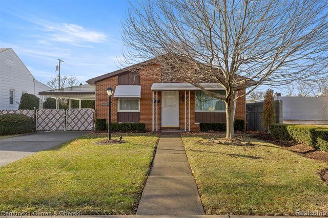 7120 Jackson Avenue, Taylor, MI 48180