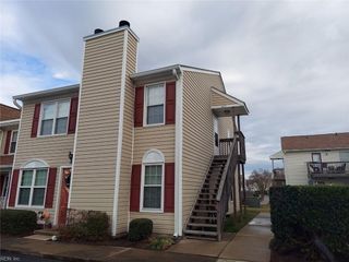 1420 Deerpond LN, Virginia Beach, VA 23464