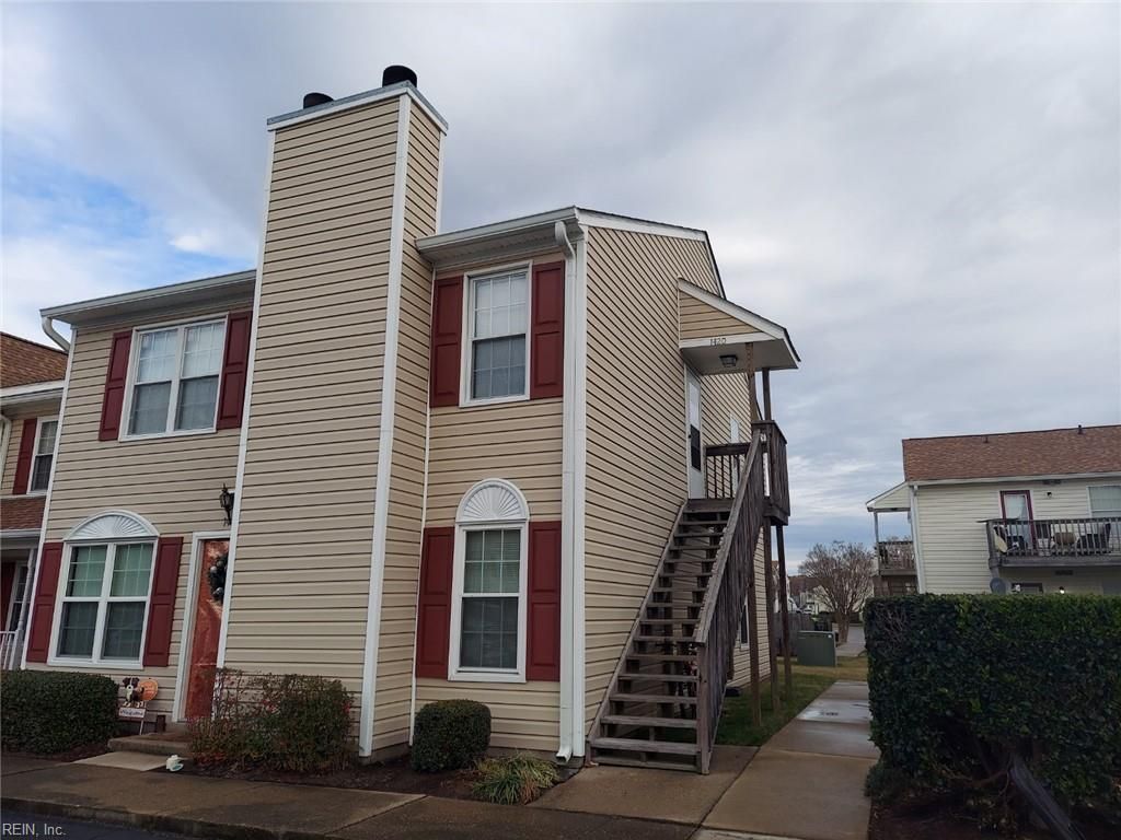 1420 Deerpond LN, Virginia Beach, VA 23464