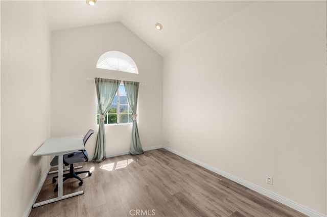 2101 Glenada Avenue 2, Montrose, CA 91020