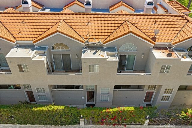 2101 Glenada Avenue 2, Montrose, CA 91020