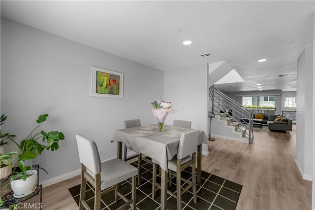 2101 Glenada Avenue 2, Montrose, CA 91020