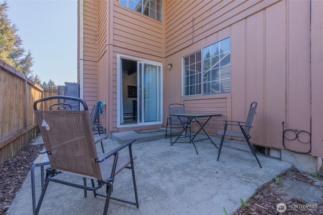 654 Malibu Dr SE, Lacey, WA 98503